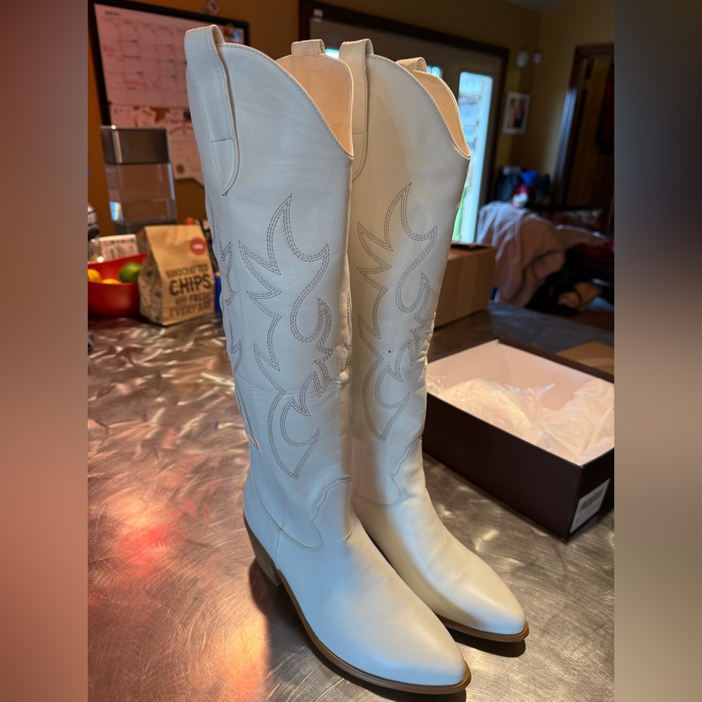Ouepiano cowboy boots white chunky heel pointed toe pull on